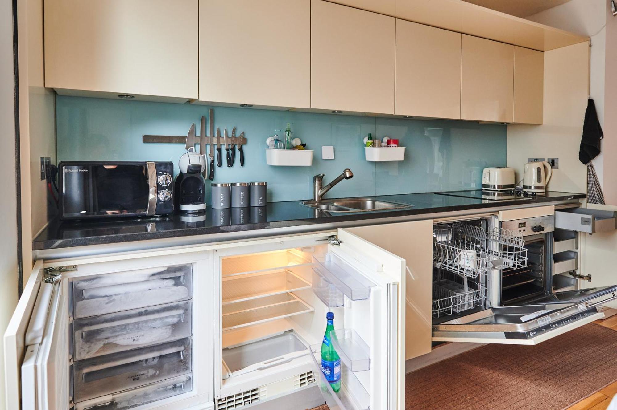 Bright 2 Bedroom Flat In Old Street With Balcony Лондон Екстер'єр фото